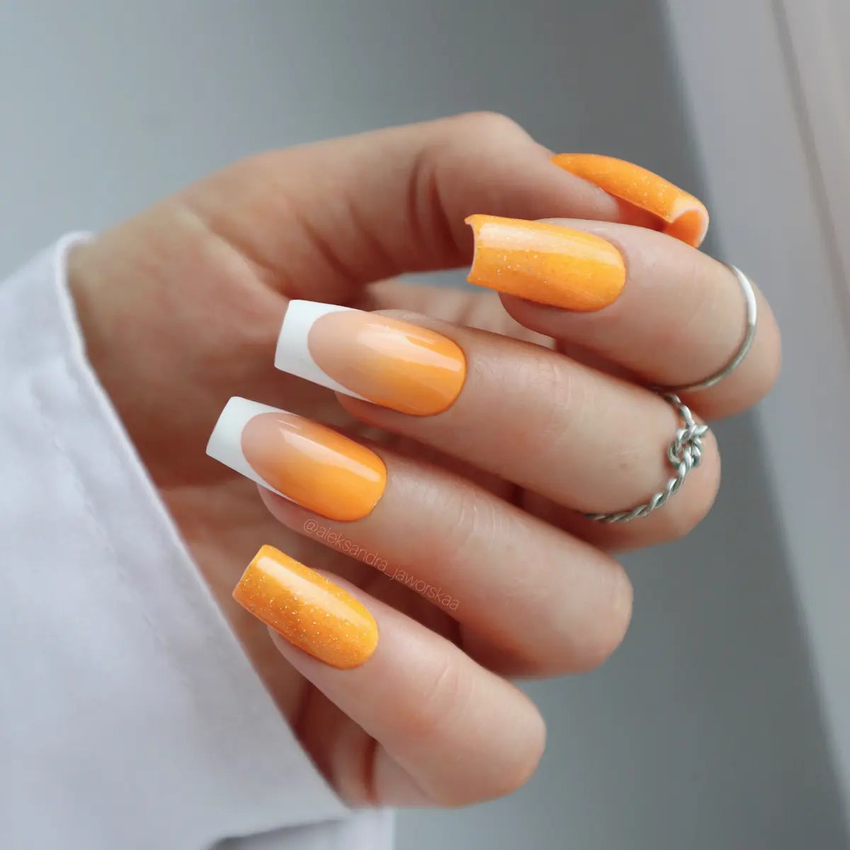 Yoshi Sunset Boulevard 011 Gel Polish 6ml
