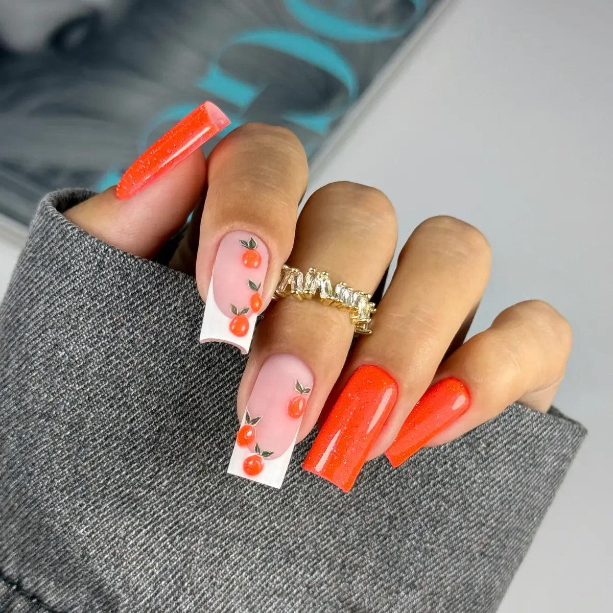 Yoshi Hula Glow 012 Gel Polish 6ml