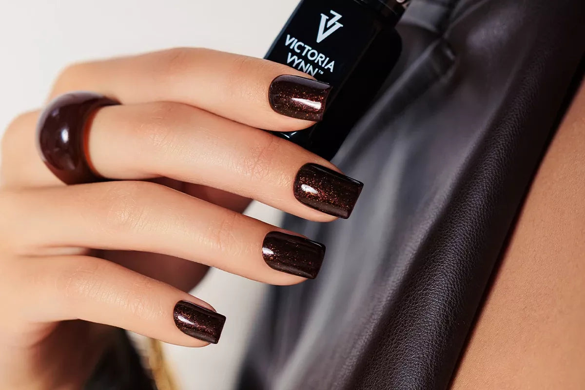 Victoria Vynn 483 Gilded Ebony Gel Polish - 8ml