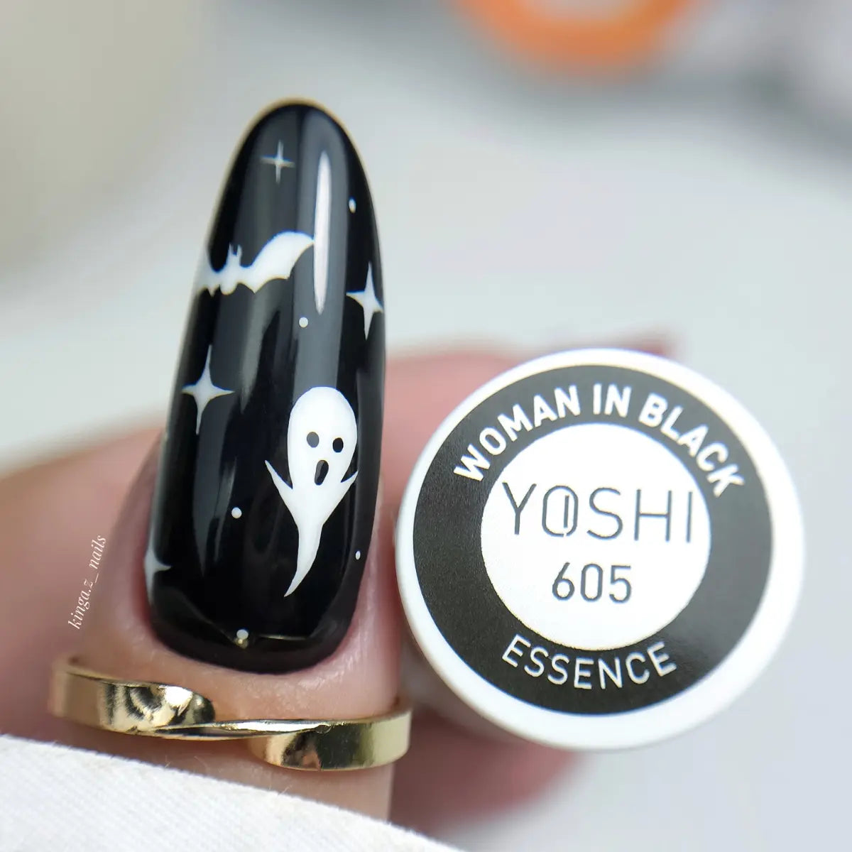Yoshi Woman In Black 605 Gel Polish 6ml
