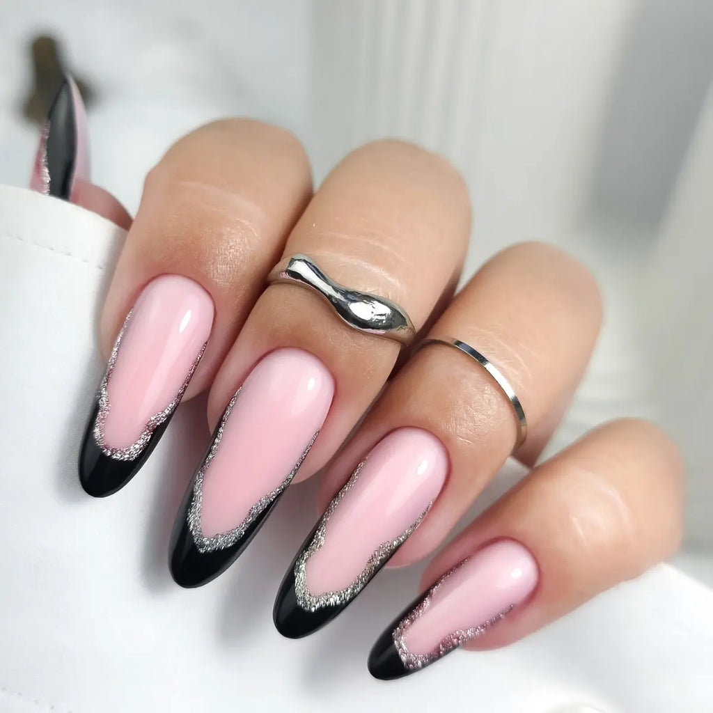 Yoshi Woman In Black 605 Gel Polish 6ml