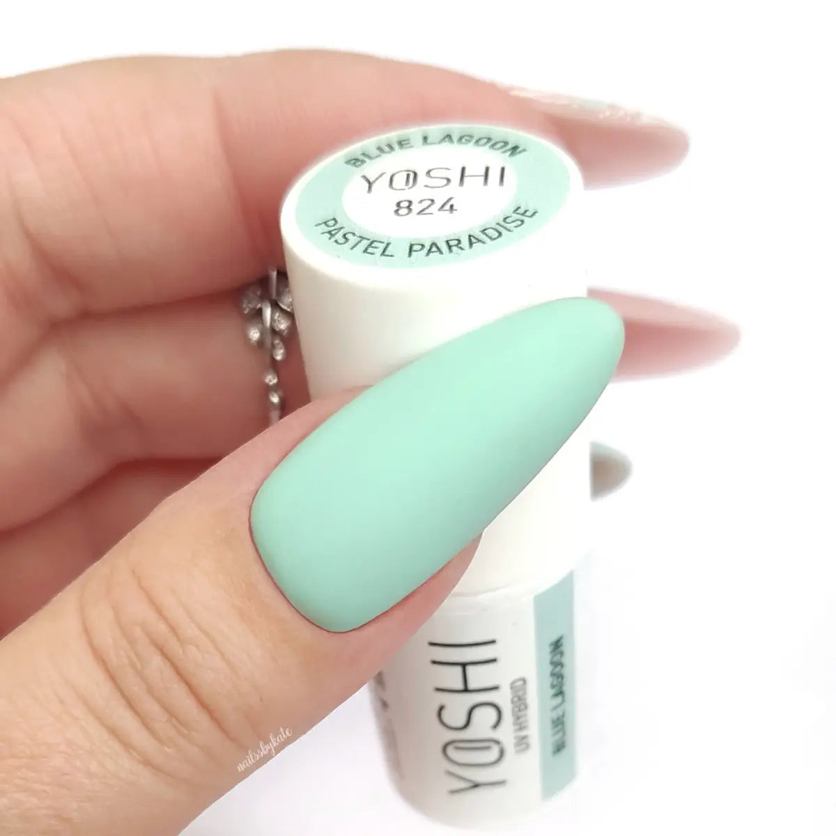Yoshi Blue Lagoon 824 Gel Polish 6ml