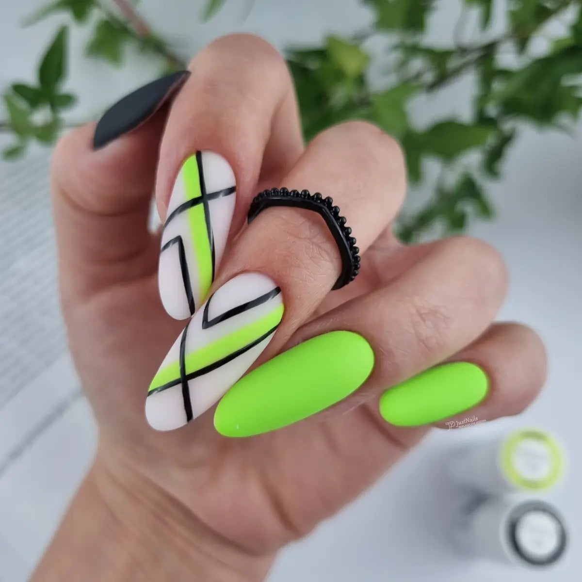 Yoshi Raimu 918 Gel Polish 6ml