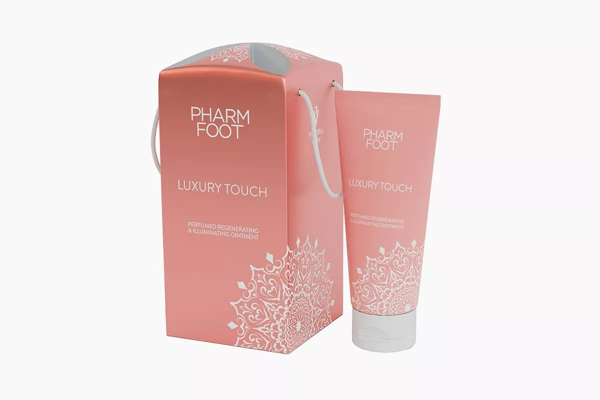 Pharm Foot Luxury Touch Perfumed Regenerating Illuminating Ointment For Hands & Feet 100ml