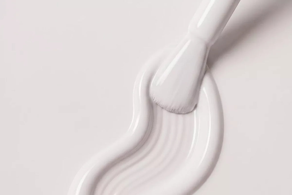 Victoria Vynn PURE VEGAN Mani & Pedi Base - Milky 8ml