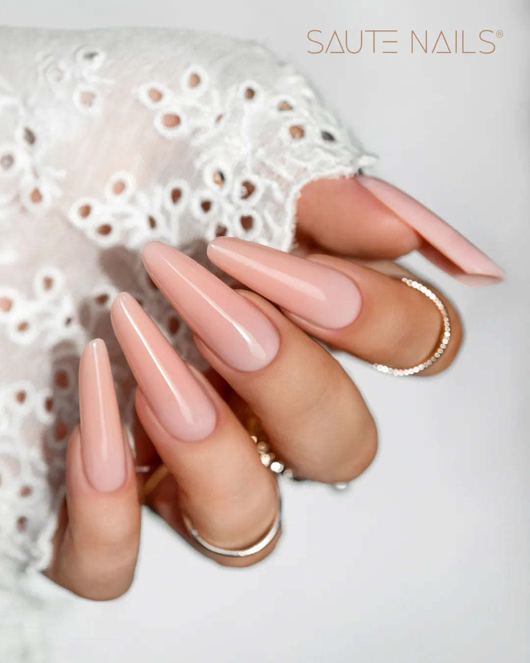 Saute Nails Smooth Top No Wipe - Milky Beige 8ml