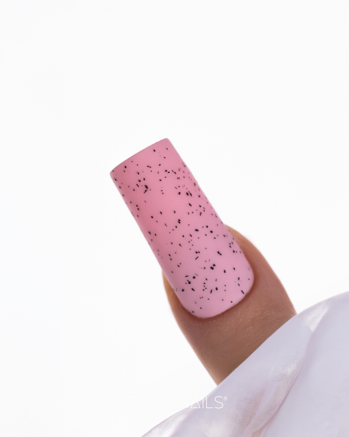 Saute Nails Matt Eggshell Top No Wipe 8ml