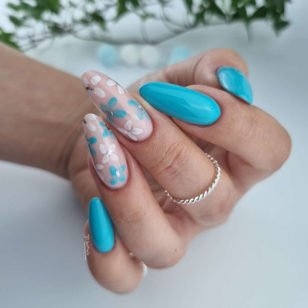Yoshi 128 Blue Nut Gel Polish 6Ml